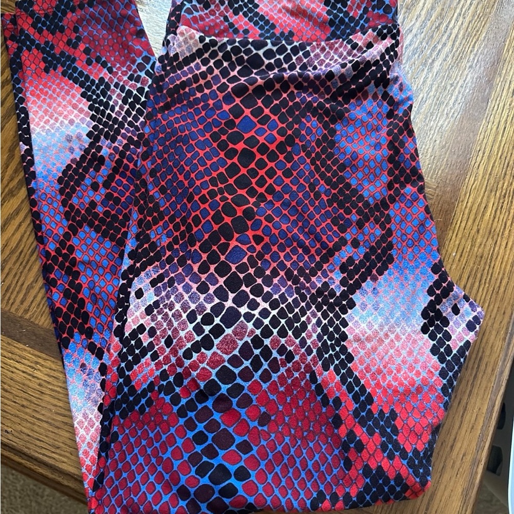 LuLaRoe Snake print leggings TC